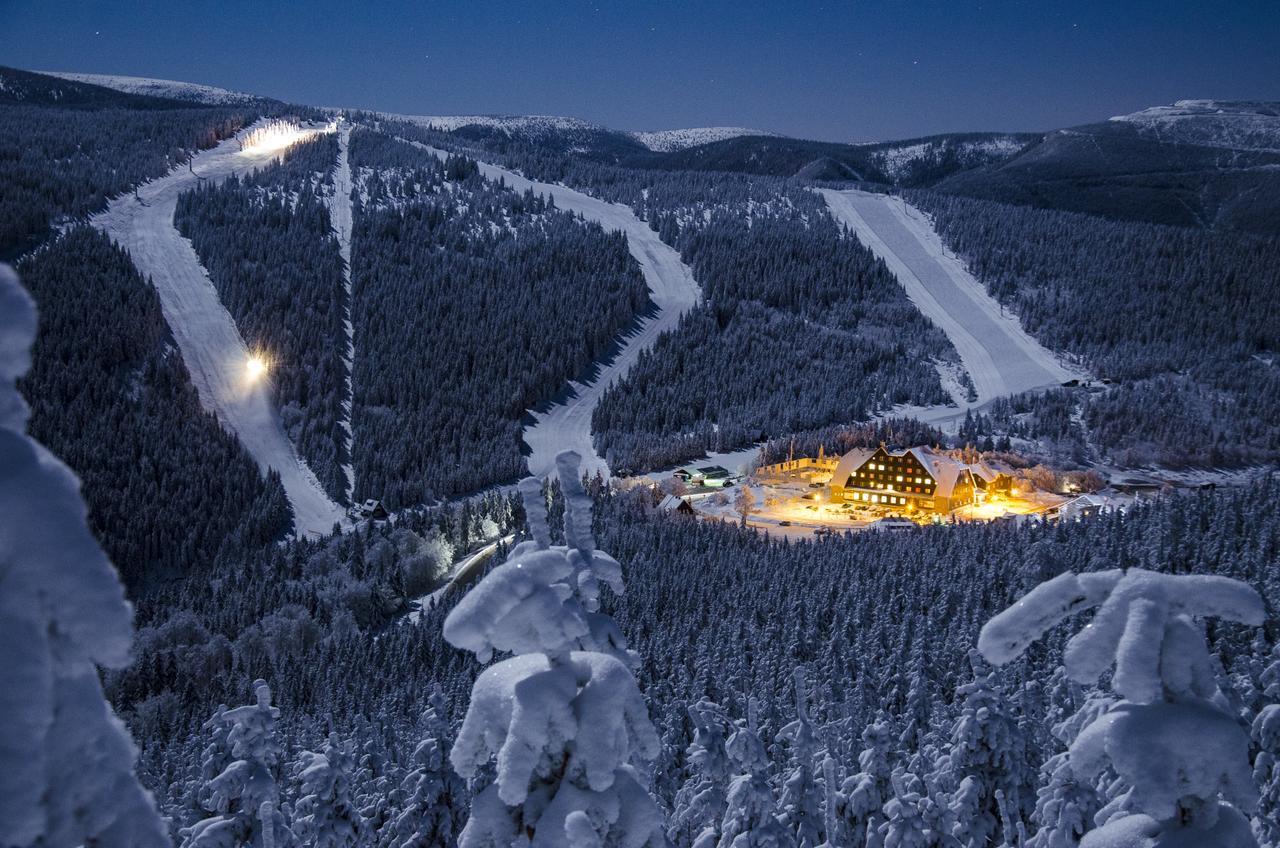 Hotel Cervenohorske Sedlo Loučná nad Desnou Buitenkant foto